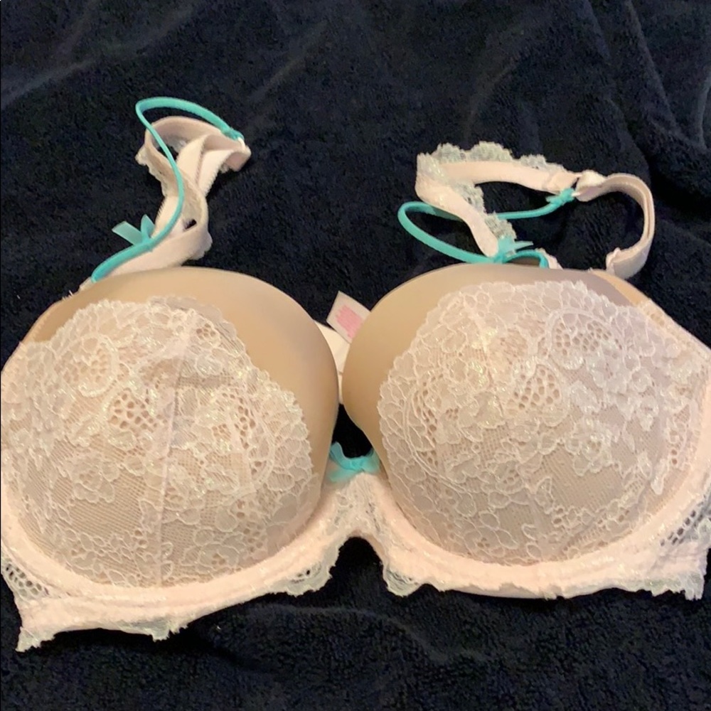 Victoria’s Secret 32DD sexy beige pink N mint bra